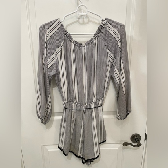 Urban Outfitters Ecote Striped Off-the-Shoulder Romper - Picture 11 of 13